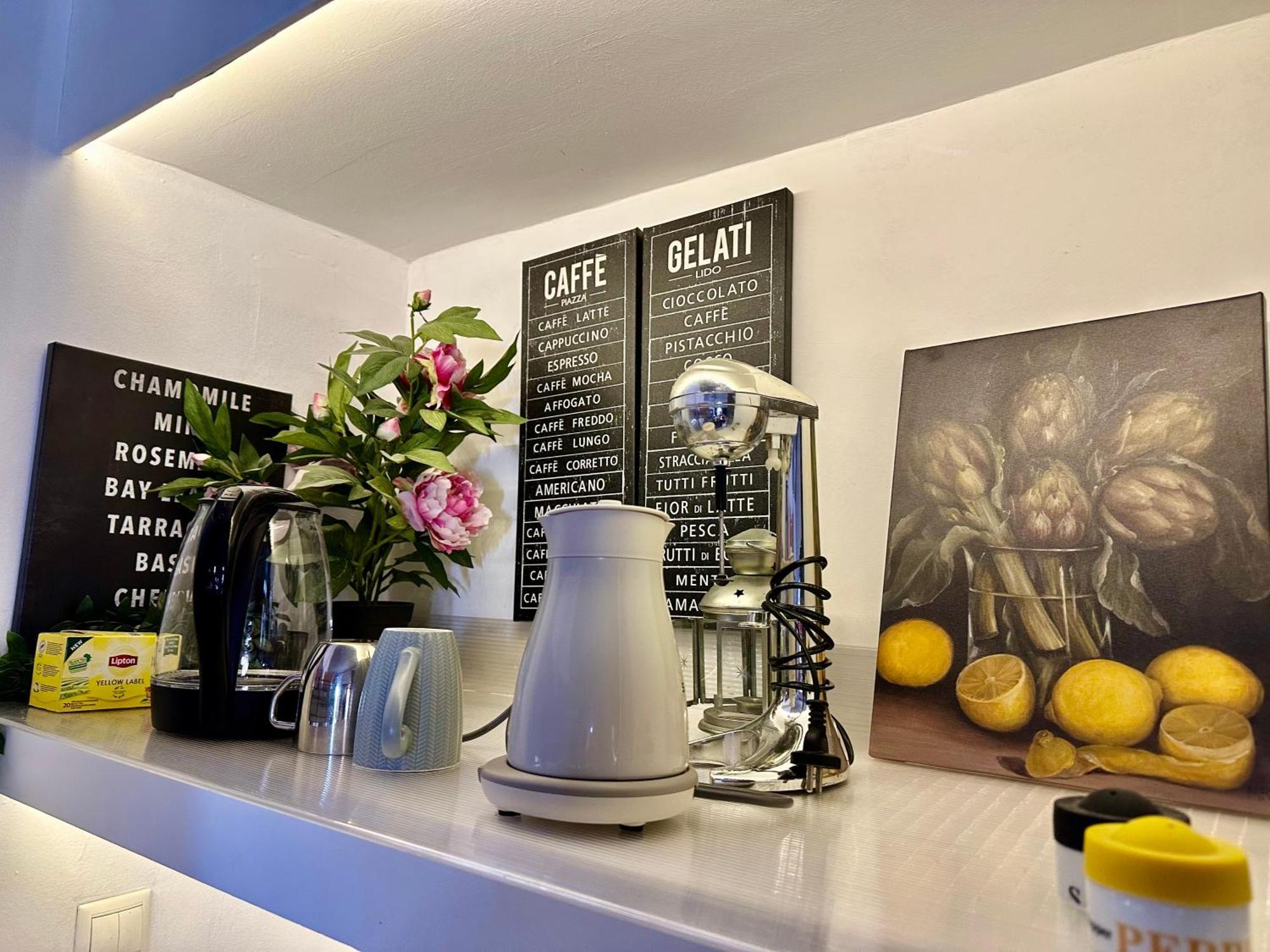 Bright Studio 4 A Short Stay Near Oaka - Iaso - Ygeia - Mitera Hospitals 雅典 外观 照片